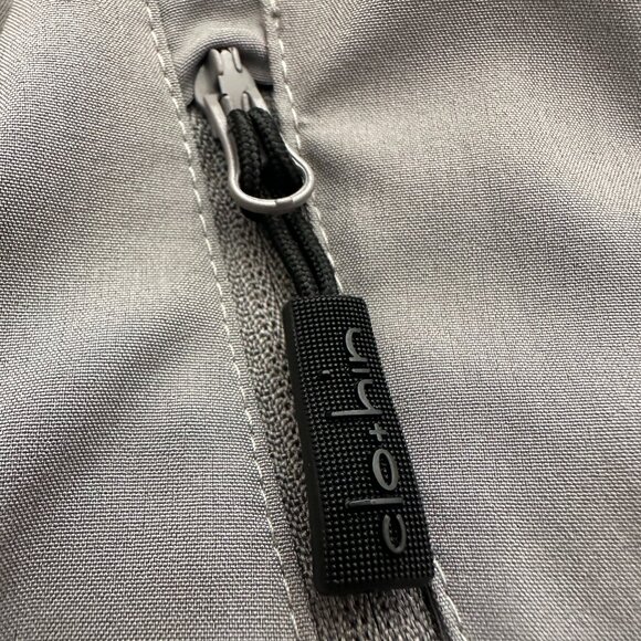 Clothin Men’s Gray Hiking/Outdoor Pants Stretch, Zipper Pockets Size M/30L - Picture 5 of 7